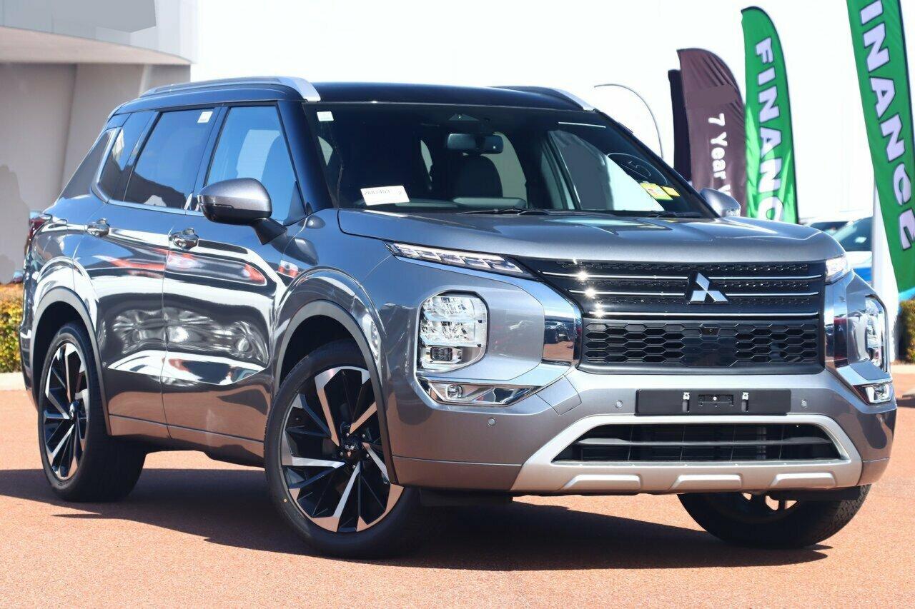 Mitsubishi Outlander image 1