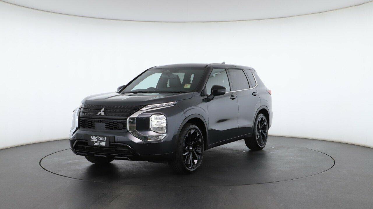 Mitsubishi Outlander image 2
