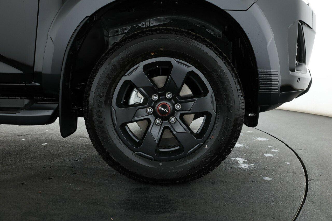 Isuzu D-max image 3