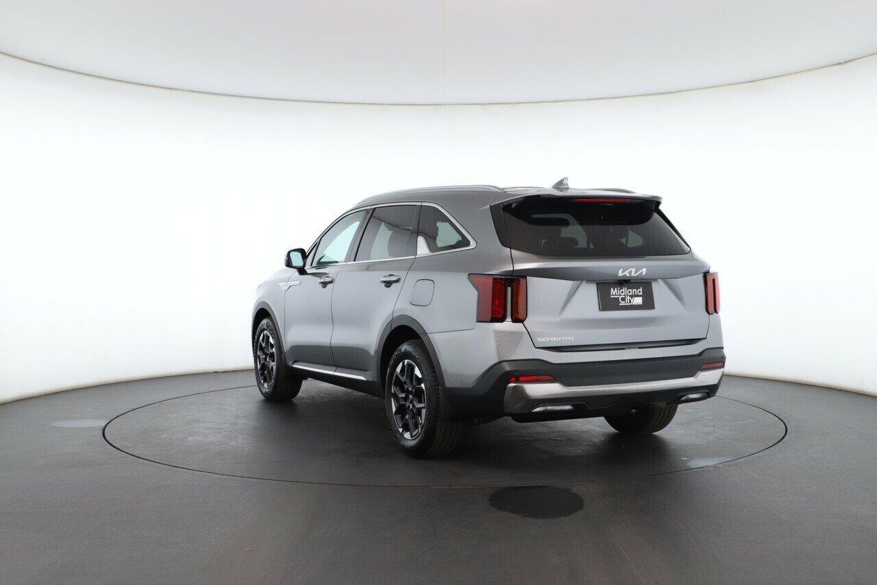 Kia Sorento image 3