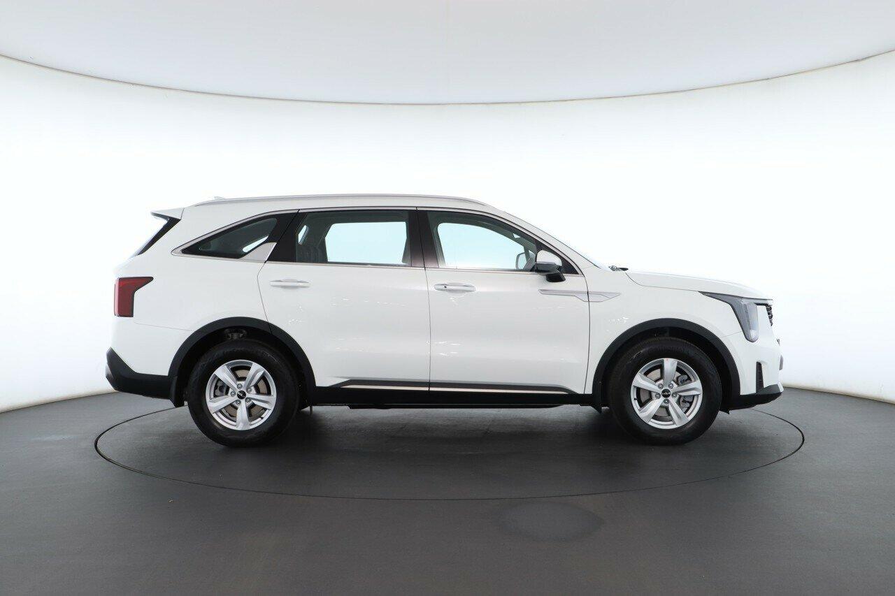Kia Sorento image 2