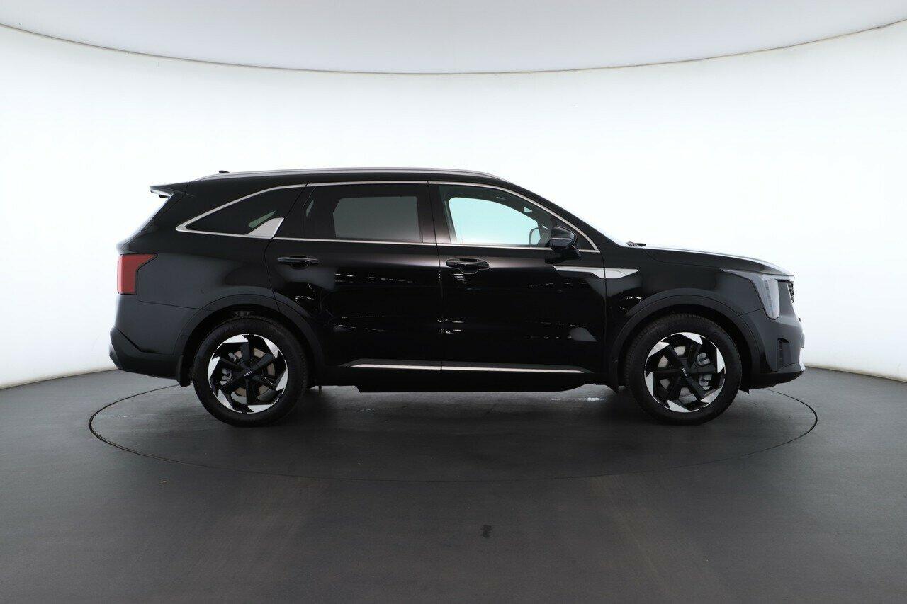 Kia Sorento image 2