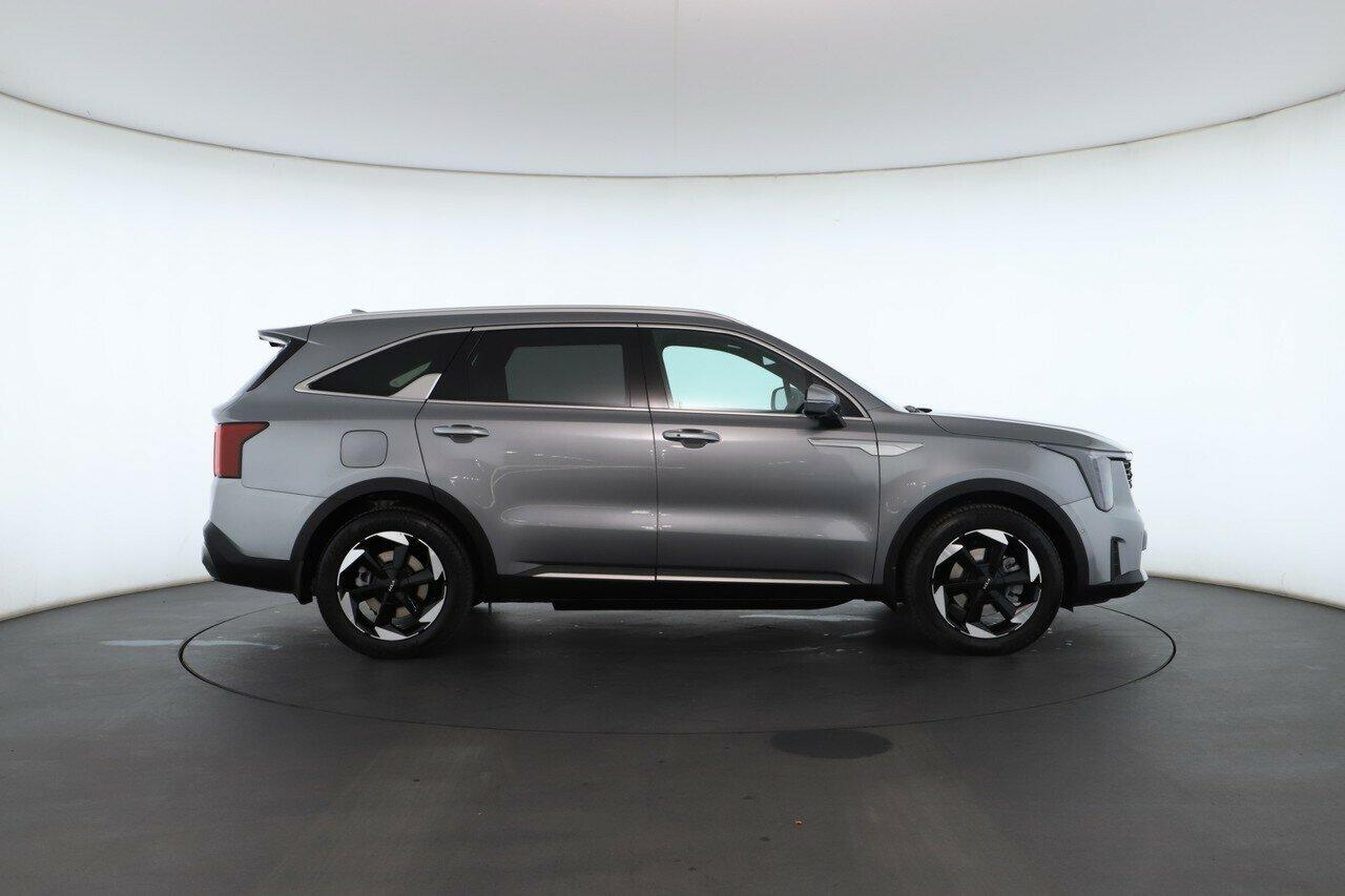 Kia Sorento image 2