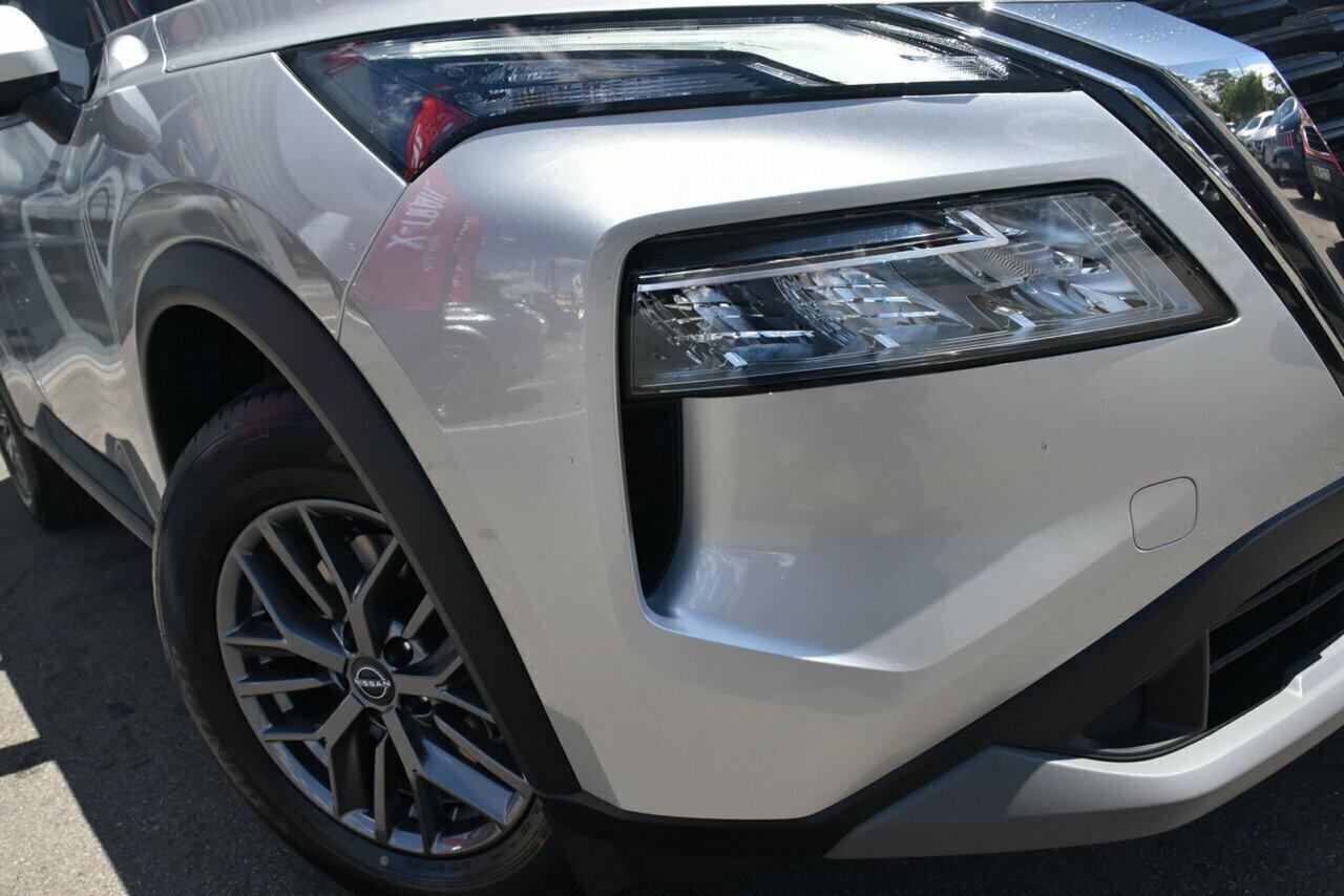 Nissan X-trail image 2