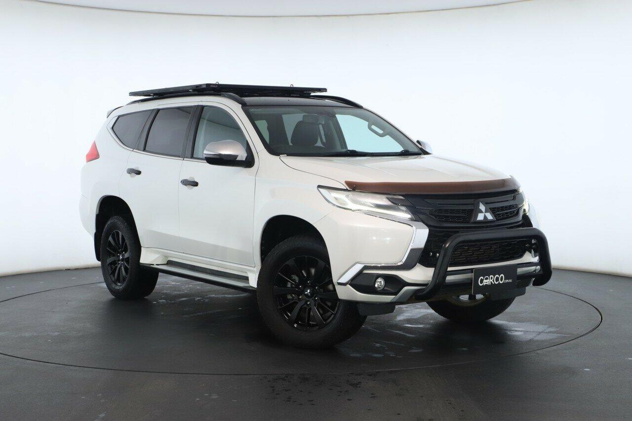 Mitsubishi Pajero Sport image 1