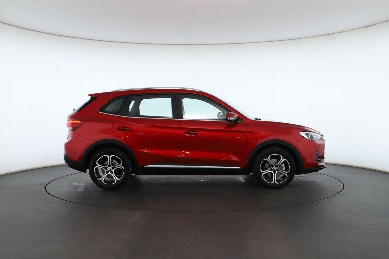 MG Zs image 2