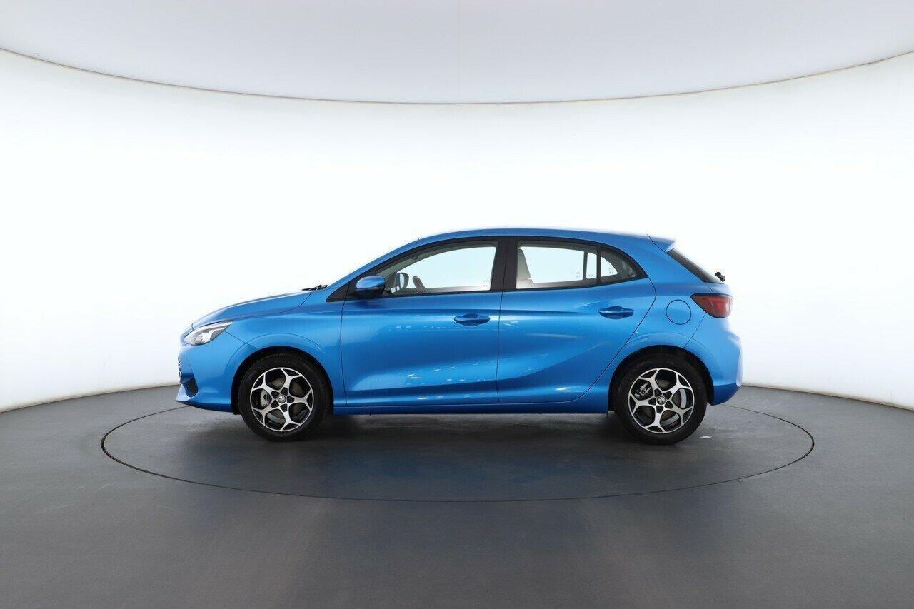 MG Mg3 image 3