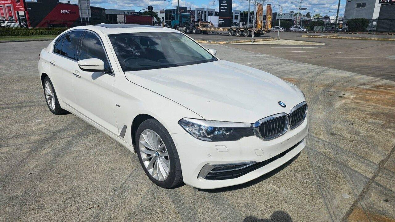 BMW 5 Series image 1
